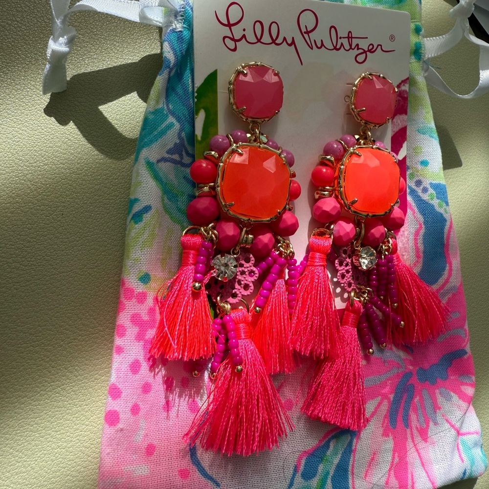 Lilly Pulitzer waterside earrings Kitschy Coral - Picture 9 of 9